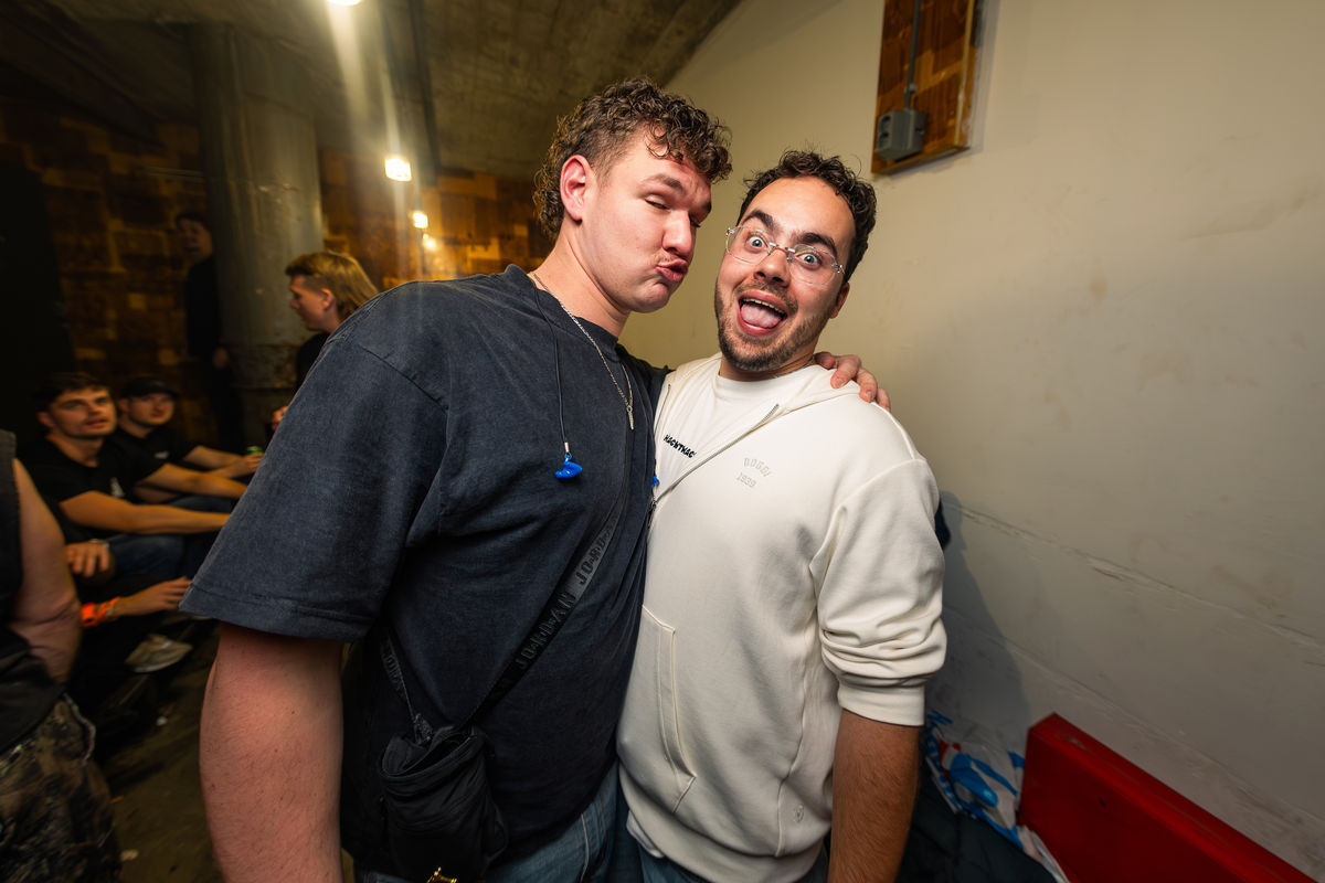 Loading... just a sec